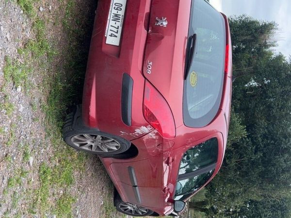 Peugeot 308 Hatchback, Diesel, 2009, Red