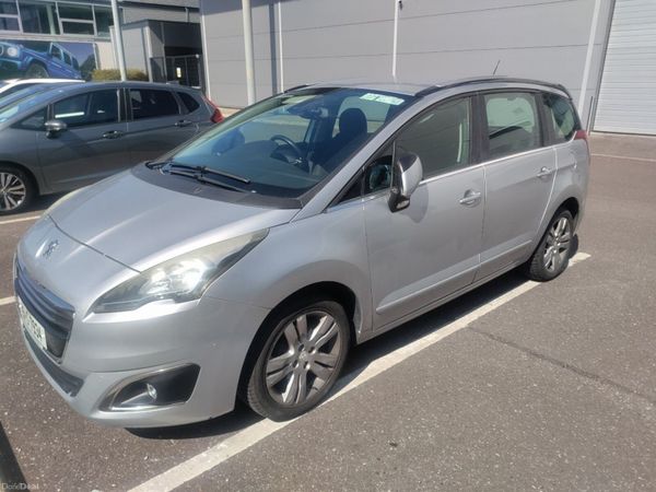 Peugeot 5008 MPV, Diesel, 2015, Grey