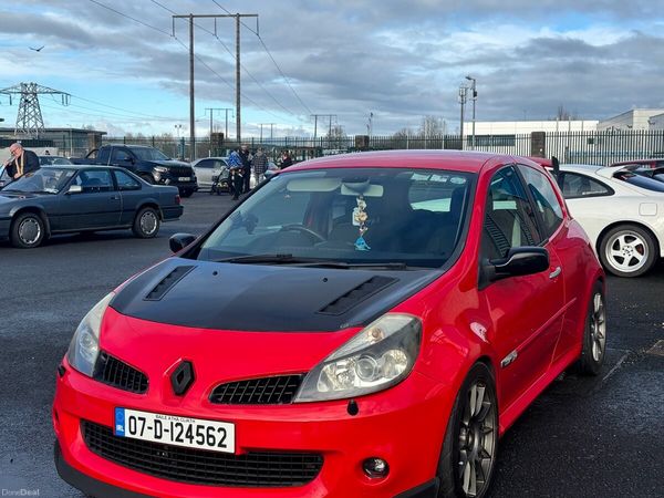 Renault Clio Hatchback, Petrol, 2007, Red