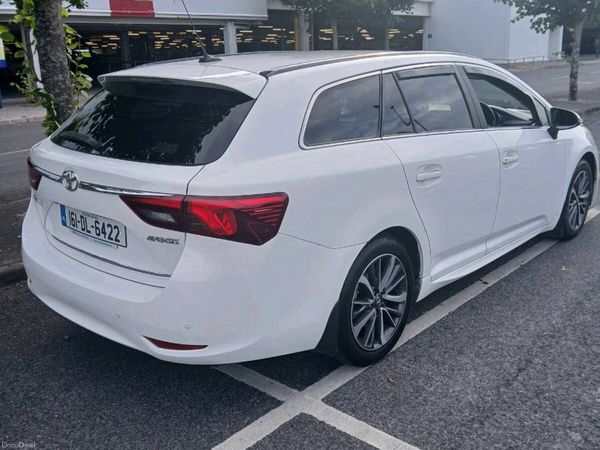 Toyota Avensis Estate, Diesel, 2016, White