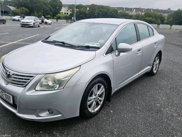 Toyota Avensis Saloon, Petrol, 2009, Silver