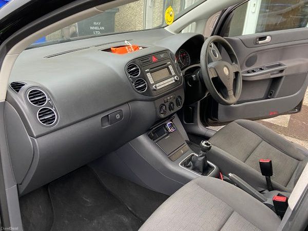 Volkswagen Golf Hatchback, Petrol, 2007, Black