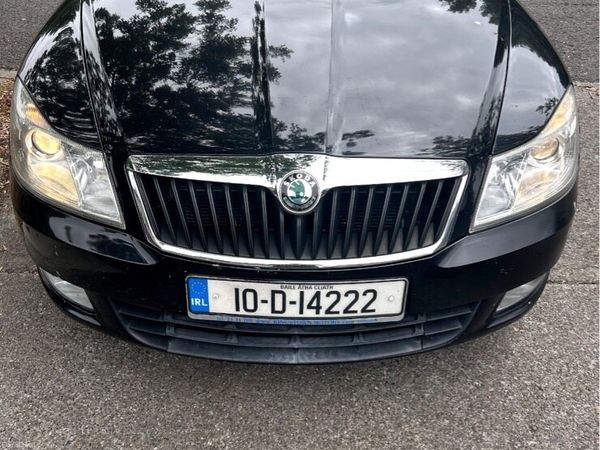Skoda Octavia Hatchback, Diesel, 2010, Black