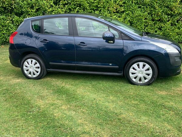 Peugeot 3008 MPV, Diesel, 2010, Blue