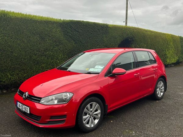 Volkswagen Golf Hatchback, Petrol, 2014, Red