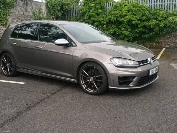Volkswagen Golf Hatchback, Petrol, 2015, Grey