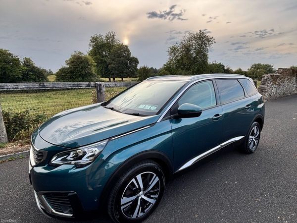 Peugeot 5008 MPV, Diesel, 2020, Green
