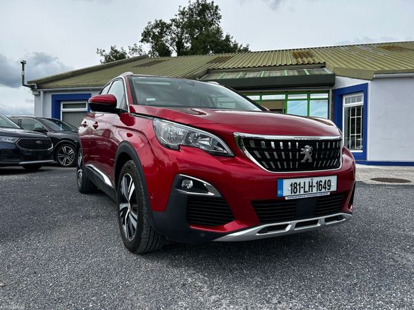 Peugeot 3008 MPV, Petrol, 2018, Red