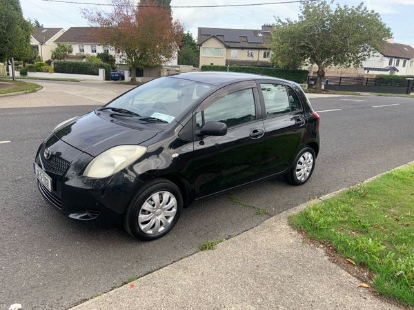 Toyota Yaris Hatchback, Petrol, 2006, Black