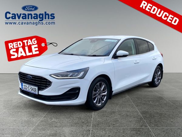 Ford Focus Hatchback, Petrol, 2022, White
