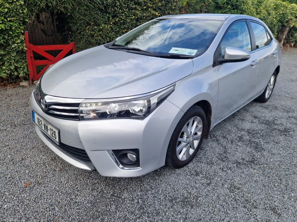 Toyota Corolla Saloon, Petrol, 2016, Silver