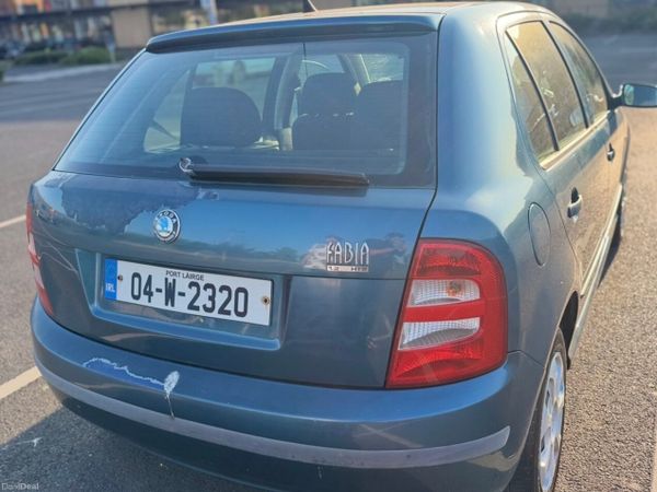 Skoda Fabia Hatchback, Petrol, 2004, Blue