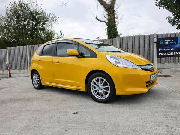 Honda Fit Hatchback, Petrol Hybrid, 2011, Yellow