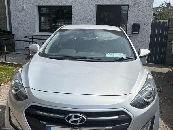 Hyundai i30 Hatchback, Petrol, 2016, Silver