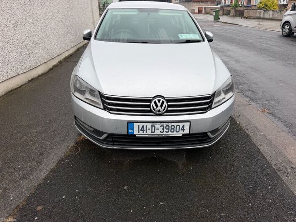 Volkswagen Passat Saloon, Diesel, 2014, Silver
