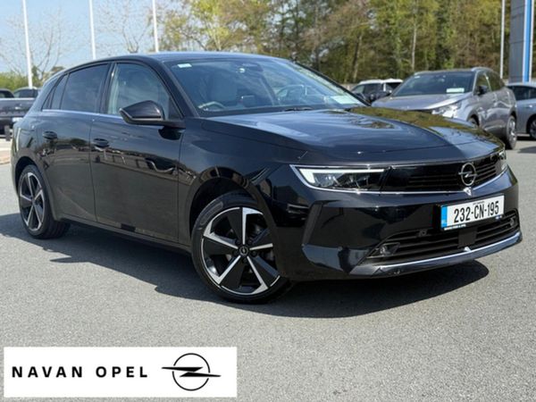 Opel Astra Hatchback, Petrol, 2023, Black