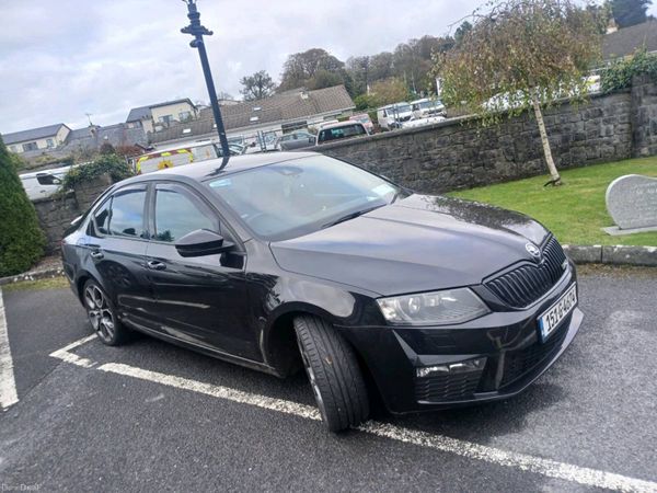 Audi A4 Estate, Diesel, 2017, Red