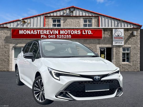 Toyota Corolla Hatchback, Petrol Hybrid, 2024, White