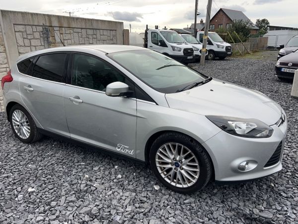 Ford Focus Hatchback, Petrol, 2013, Silver