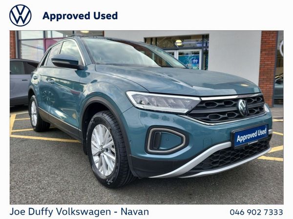 Volkswagen T-Roc SUV, Petrol, 2023, Blue
