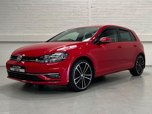 Volkswagen Golf Hatchback, Diesel, 2019, Red