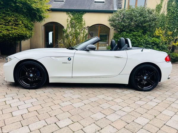 BMW Z4 Coupe, Petrol, 2012, White