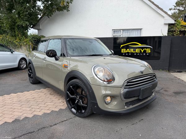 Mini Cooper Hatchback, Petrol, 2018, Grey