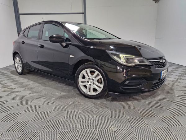 Opel Astra Hatchback, Diesel, 2020, Black