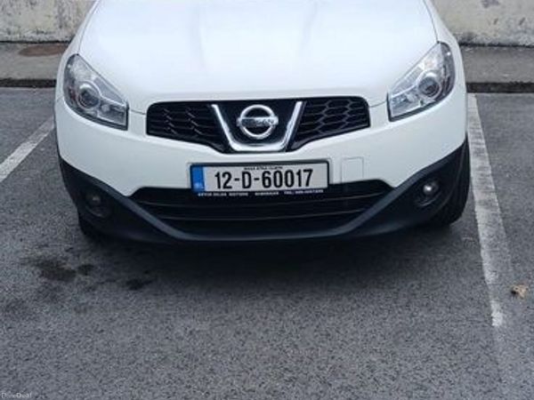 Nissan Qashqai Hatchback, Diesel, 2012, White