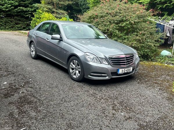 Mercedes-Benz E-Class Saloon, Diesel, 2011, Silver