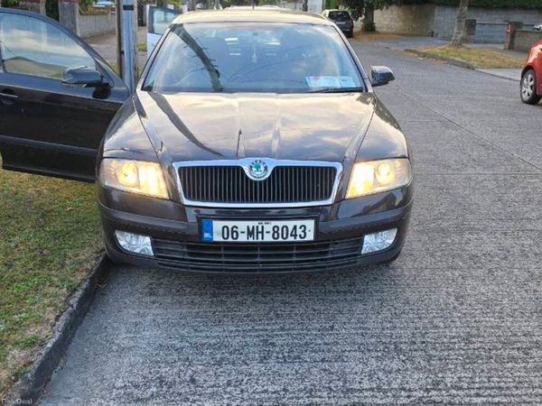 Skoda Octavia Hatchback, Petrol, 2006, Black
