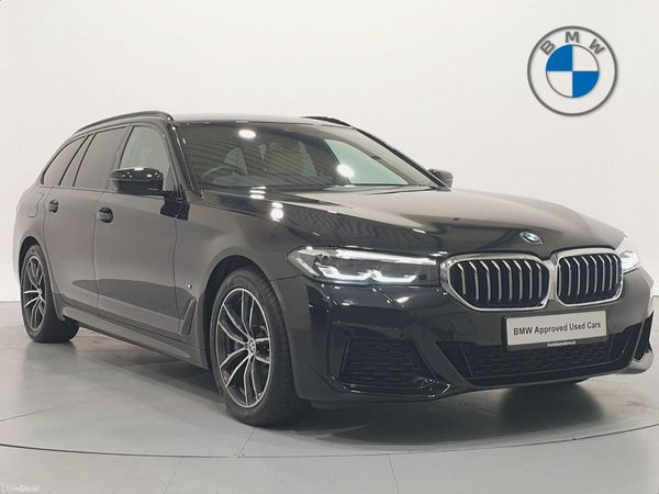 BMW 5-Series Estate, Petrol Plug-in Hybrid, 2021, Black
