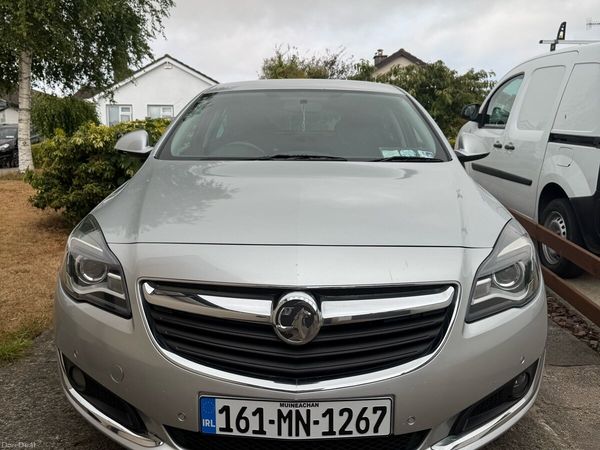 Vauxhall Insignia Hatchback, Diesel, 2016, Silver