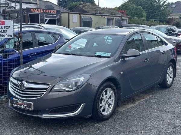 Vauxhall Insignia Hatchback, Diesel, 2014, Grey
