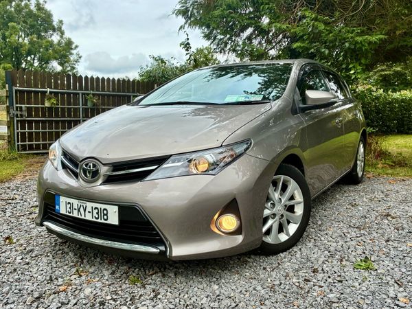Toyota Auris MPV, Petrol, 2013, Bronze