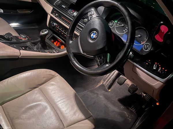 BMW 5-Series Saloon, Diesel, 2013, Grey