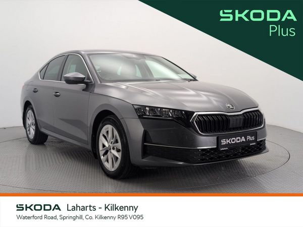 Skoda Octavia Saloon, Diesel, 2025, Grey