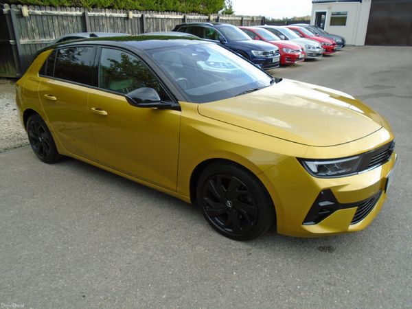 Opel Astra Hatchback, Diesel, 2022, Yellow