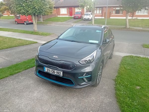 Kia e-Niro Estate/Jeep, Electric, 2021, Grey
