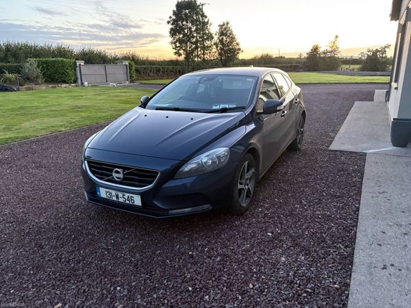 Volvo V40 Hatchback, Diesel, 2013, Blue