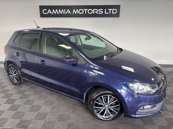 Volkswagen Polo Hatchback, Petrol, 2016, Blue