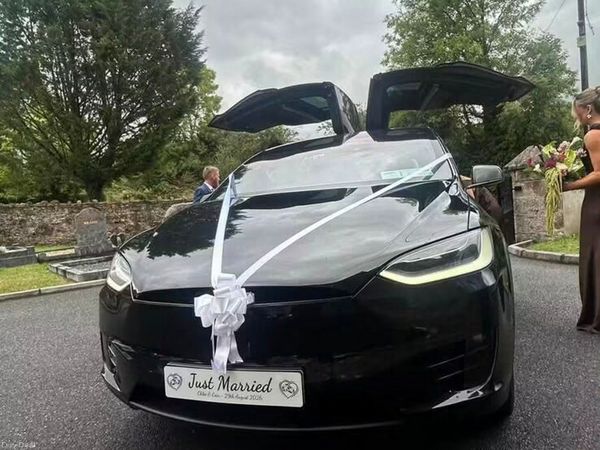 Tesla Model X MPV, Electric, 2018, Black