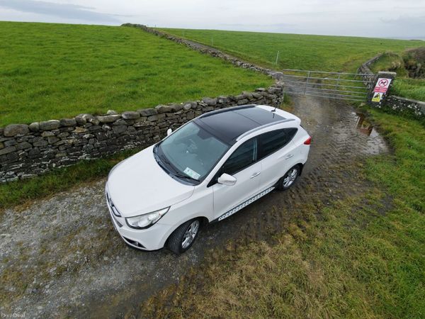 Hyundai ix35 SUV, Diesel, 2013, White