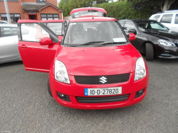 Suzuki Swift Hatchback, Petrol, 2010, Red