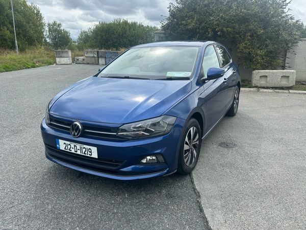 Volkswagen Polo Hatchback, Petrol, 2021, Blue