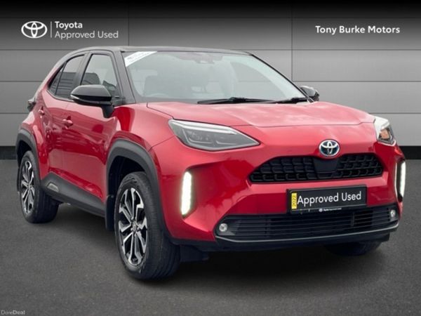 Toyota Yaris Cross SUV, Petrol Hybrid, 2022, Red
