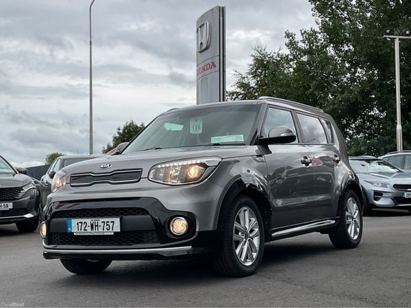 Kia Soul Hatchback, Diesel, 2017, Silver