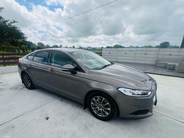 Ford Mondeo Hatchback, Diesel, 2015, Brown