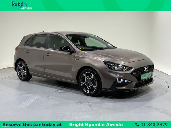 Hyundai i30 Hatchback, Petrol, 2023, Brown
