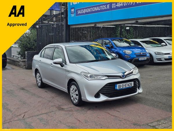 Toyota Corolla Saloon, Petrol Hybrid, 2016, Silver